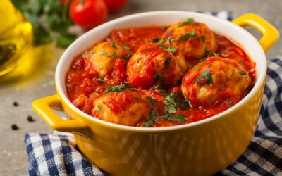 Receta de albóndigas de merluza con salsa de tomate